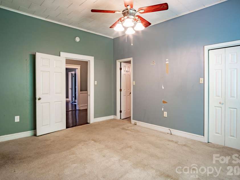 638 MAIN Extension, Lincolnton, NC 28092.  MLS# CAR4390181, YatesRealty ID 29088. 