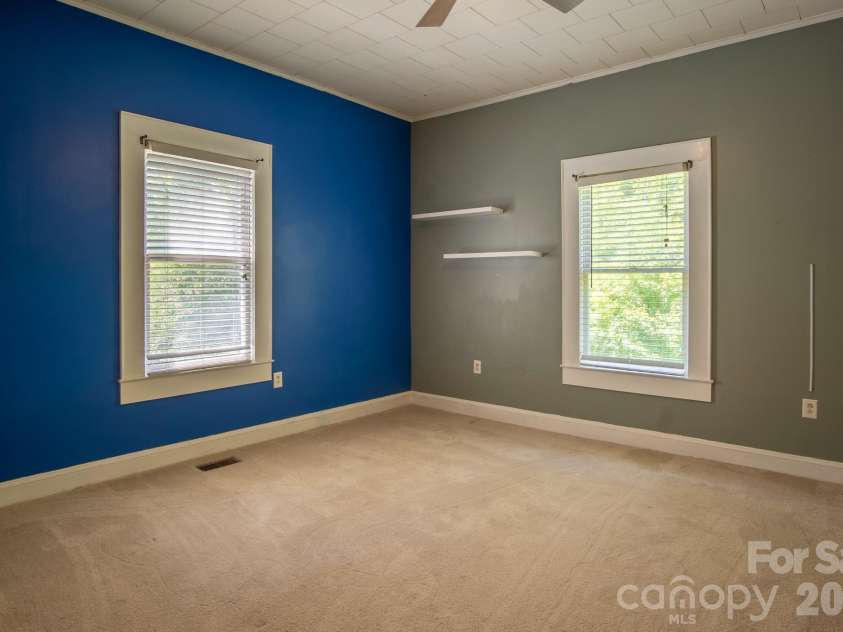 638 MAIN Extension, Lincolnton, NC 28092.  MLS# CAR4390181, YatesRealty ID 29088. 