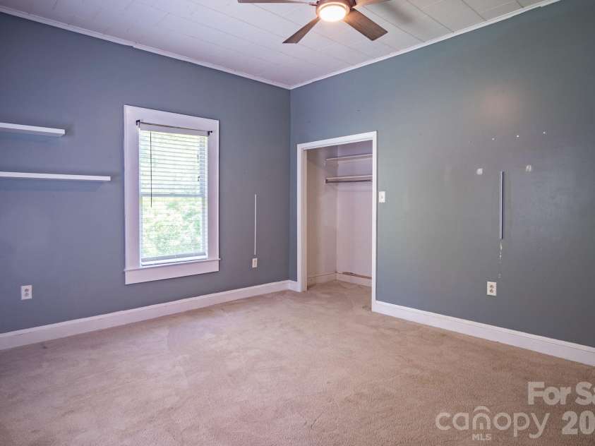638 MAIN Extension, Lincolnton, NC 28092.  MLS# CAR4390181, YatesRealty ID 29088. 