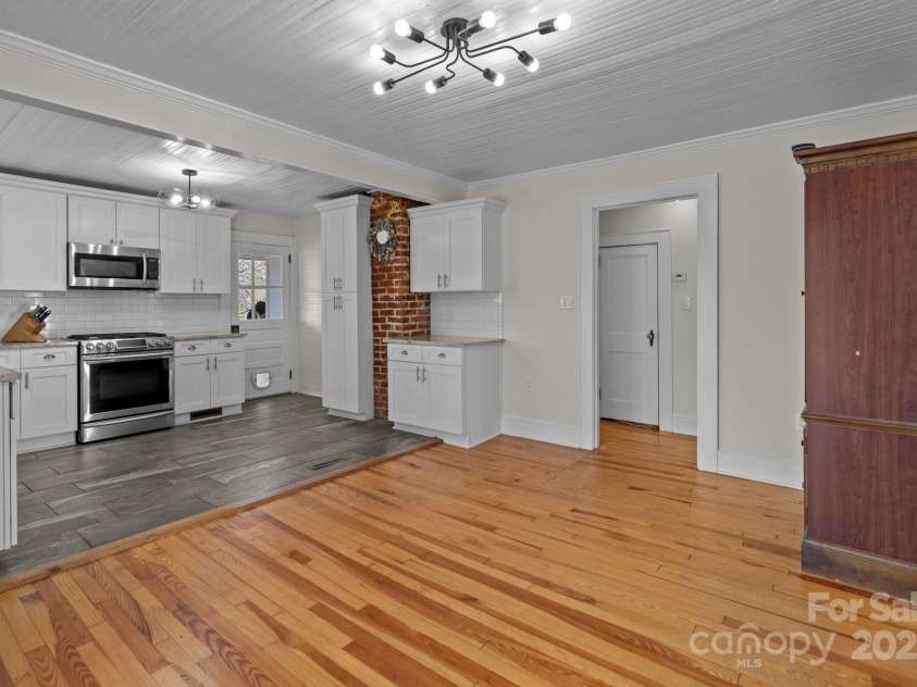 1216 Innis Avenue, Kannapolis, NC 28081.  MLS# CAR4223973, YatesRealty ID 2909. 