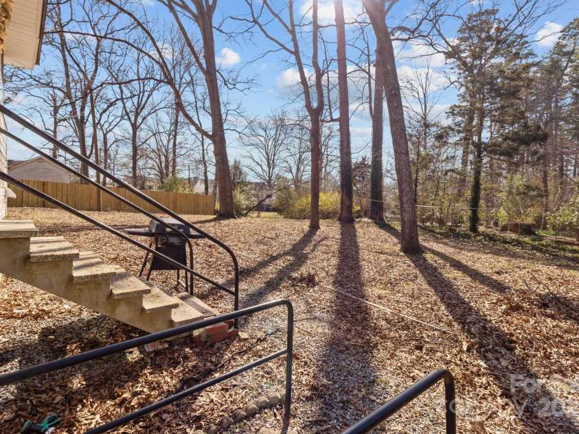 1216 Innis Avenue, Kannapolis, NC 28081.  MLS# CAR4223973, YatesRealty ID 2909. 