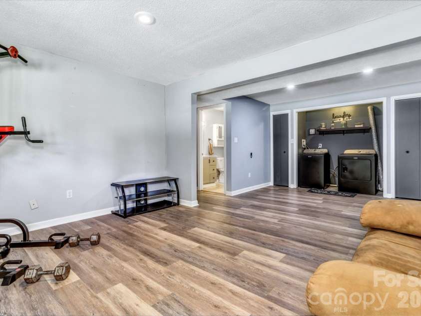 13 Spring Lake Drive, Fletcher, NC 28732.  MLS# CAR4371946, YatesRealty ID 29090. 