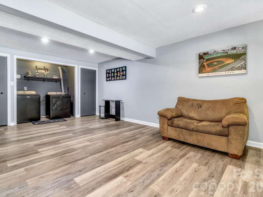 13 Spring Lake Drive, Fletcher, NC 28732.  MLS# CAR4371946, YatesRealty ID 29090. 