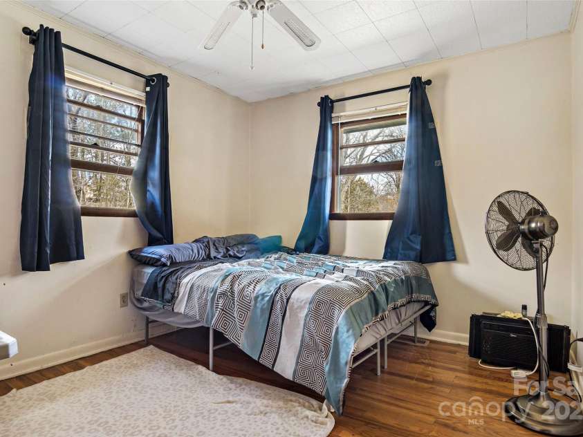 80 Robinson Holler Drive, Marion, NC 28752.  MLS# CAR4112689, YatesRealty ID 29090. 