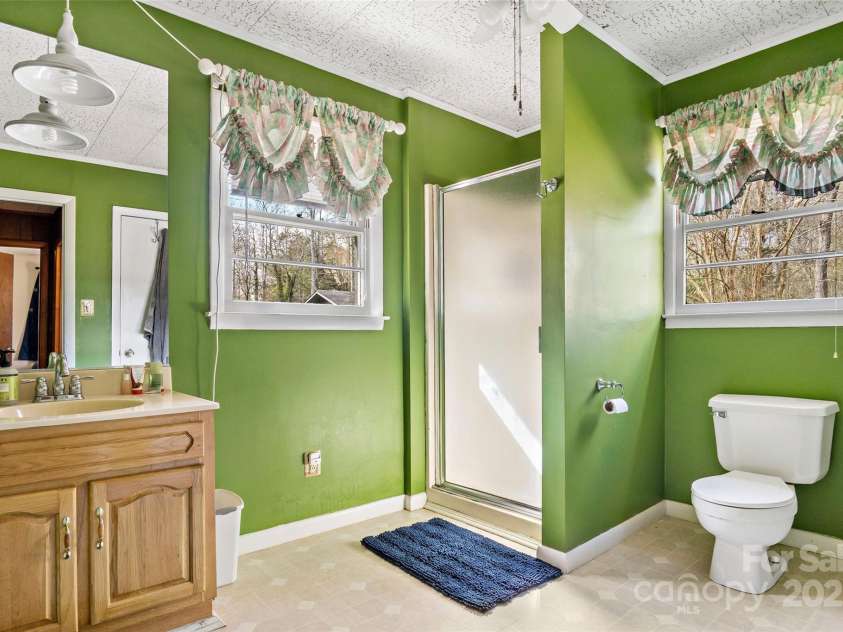 80 Robinson Holler Drive, Marion, NC 28752.  MLS# CAR4112689, YatesRealty ID 29090. 