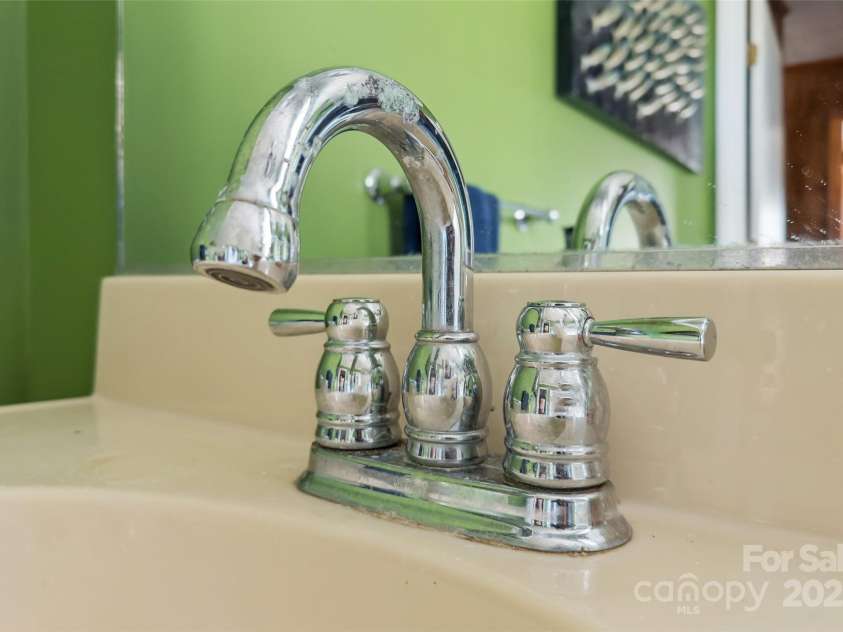 80 Robinson Holler Drive, Marion, NC 28752.  MLS# CAR4112689, YatesRealty ID 29090. 