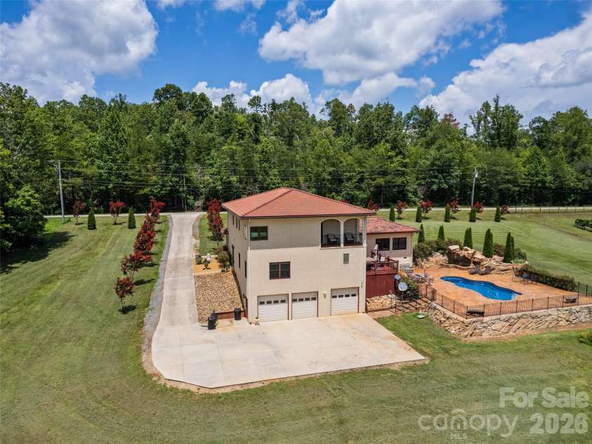 1418 Landis Lane, Nebo, NC 28761.  MLS# CAR4390696, YatesRealty ID 29091. 