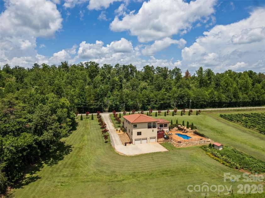 1418 Landis Lane, Nebo, NC 28761.  MLS# CAR4390696, YatesRealty ID 29091. 
