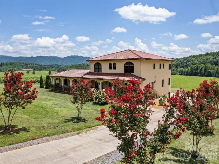 1418 Landis Lane, Nebo, NC 28761.  MLS# CAR4390696, YatesRealty ID 29091. 
