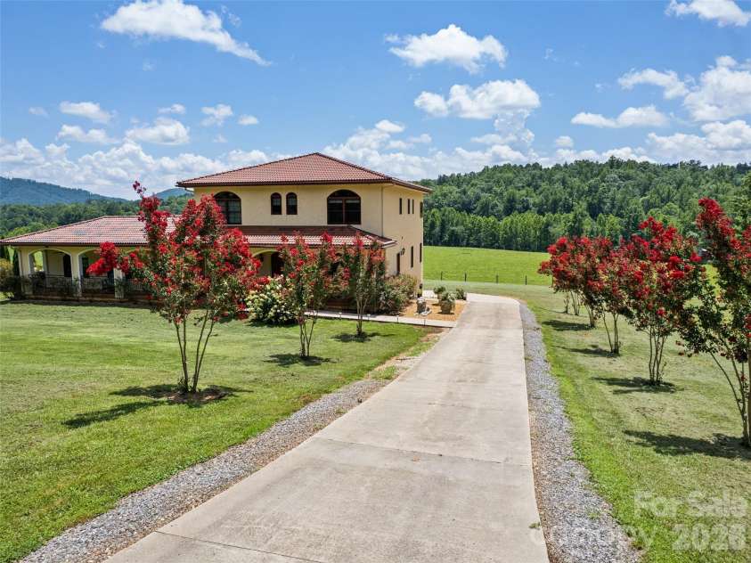 1418 Landis Lane, Nebo, NC 28761.  MLS# CAR4390696, YatesRealty ID 29091. 
