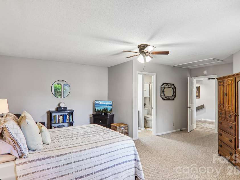 147 Lake Drive, Lake Lure, NC 28746.  MLS# CAR4385694, YatesRealty ID 29092. Large bedroom