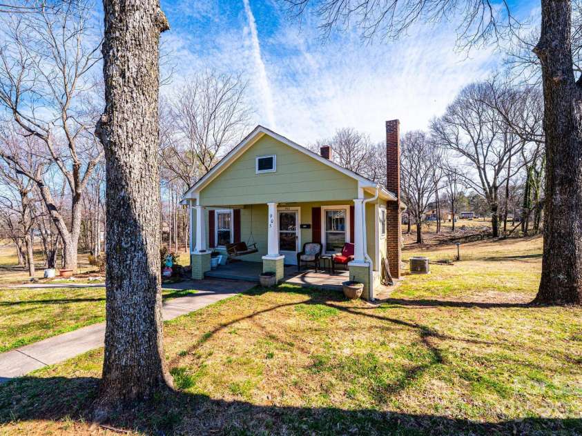 905 Orchard Street, Valdese, NC 28690.  MLS# CAR4271116, YatesRealty ID 29092. 