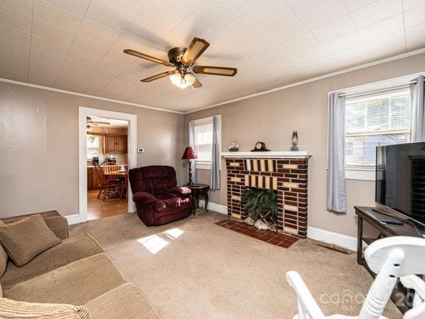 905 Orchard Street, Valdese, NC 28690.  MLS# CAR4271116, YatesRealty ID 29092. 