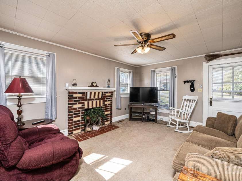 905 Orchard Street, Valdese, NC 28690.  MLS# CAR4271116, YatesRealty ID 29092. 