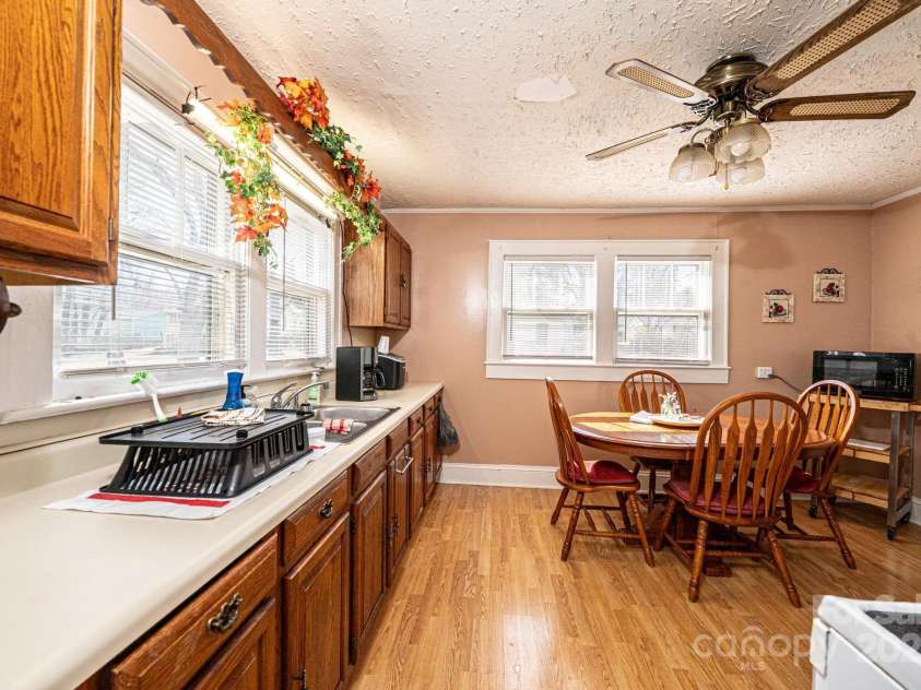 905 Orchard Street, Valdese, NC 28690.  MLS# CAR4271116, YatesRealty ID 29092. 
