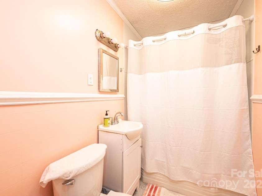 905 Orchard Street, Valdese, NC 28690.  MLS# CAR4271116, YatesRealty ID 29092. 