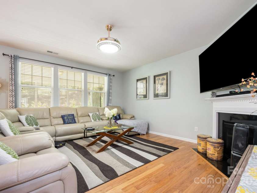 109 Wingstem Court, Mooresville, NC 28117.  MLS# CAR4276612, YatesRealty ID 29093. 