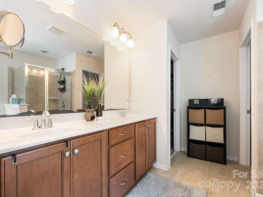 109 Wingstem Court, Mooresville, NC 28117.  MLS# CAR4276612, YatesRealty ID 29093. 