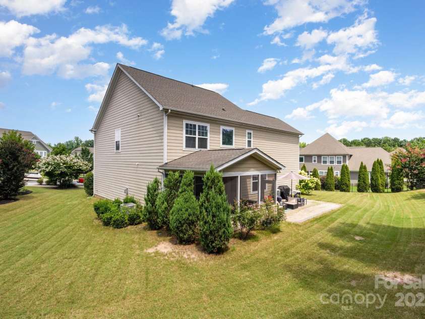 109 Wingstem Court, Mooresville, NC 28117.  MLS# CAR4276612, YatesRealty ID 29093. 