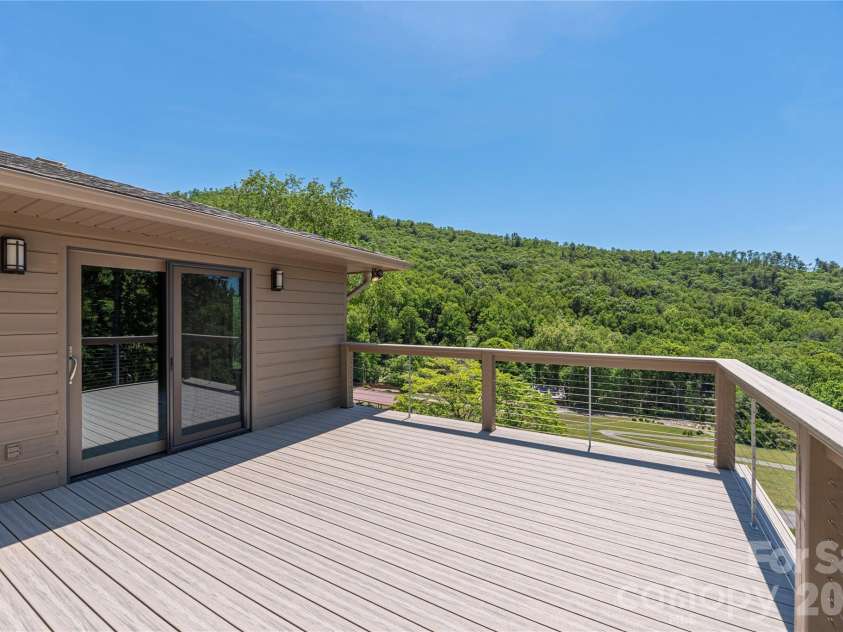 250 Lynn Cove Road, Asheville, NC 28804.  MLS# CAR4382312, YatesRealty ID 29093. New Composite Deck