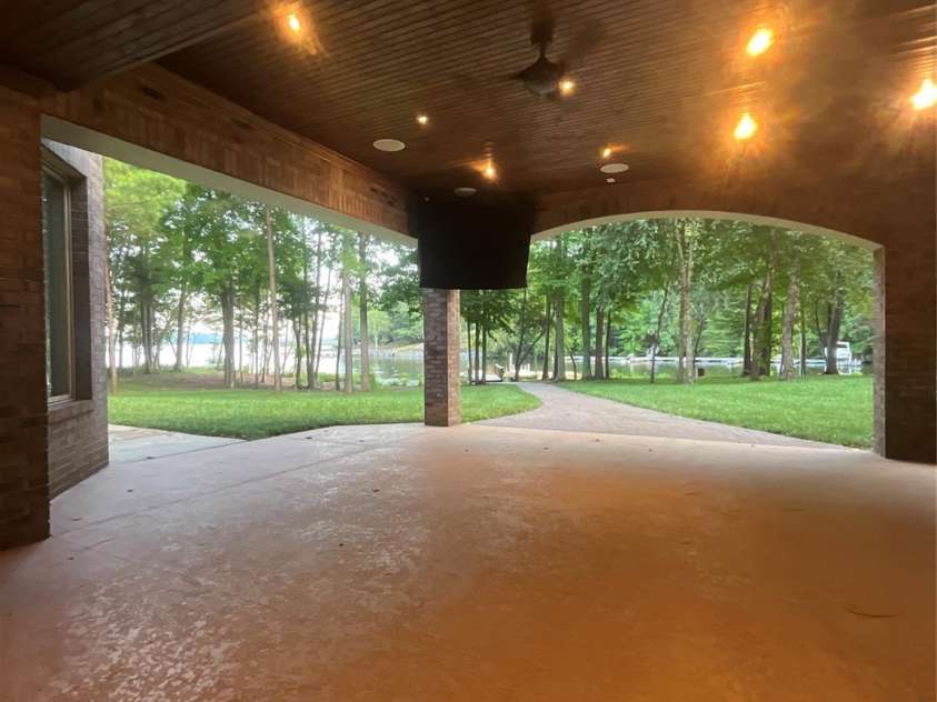 305 Mallard Drive, New London, NC 28127.  MLS# CAR4278141, YatesRealty ID 29094. 