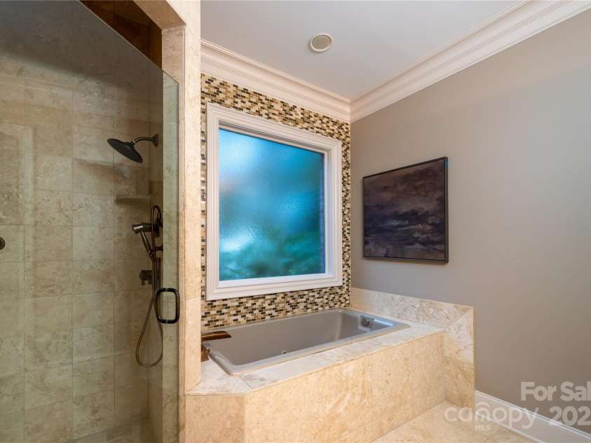 305 Mallard Drive, New London, NC 28127.  MLS# CAR4278141, YatesRealty ID 29094. Primary en-suite