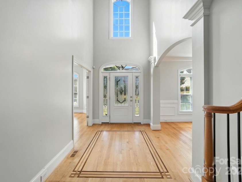 3864 French Fields Lane, Harrisburg, NC 28075.  MLS# CAR4280108, YatesRealty ID 29095. Inviting 2 story entry