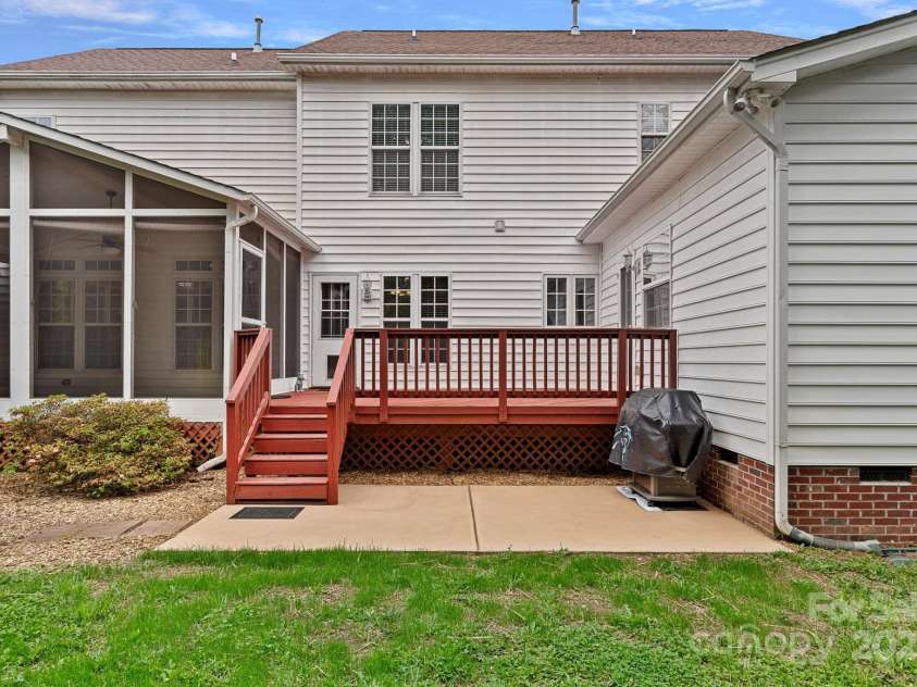 3830 Waters Reach Lane, Indian Trail, NC 28079.  MLS# CAR4268205, YatesRealty ID 29096. 
