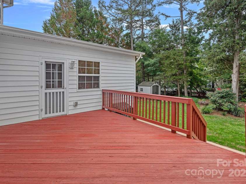 3830 Waters Reach Lane, Indian Trail, NC 28079.  MLS# CAR4268205, YatesRealty ID 29096. 