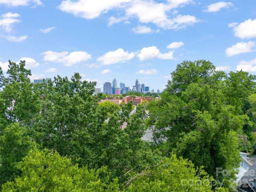 433 Atherton Street, Charlotte, NC 28203.  MLS# CAR4388968, YatesRealty ID 29096. 