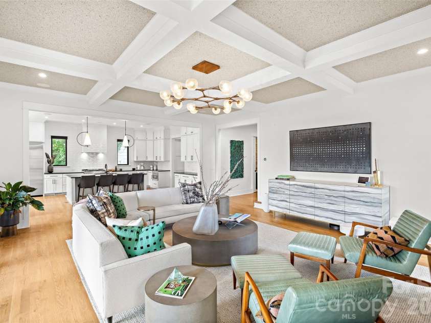 433 Atherton Street, Charlotte, NC 28203.  MLS# CAR4388968, YatesRealty ID 29096. 