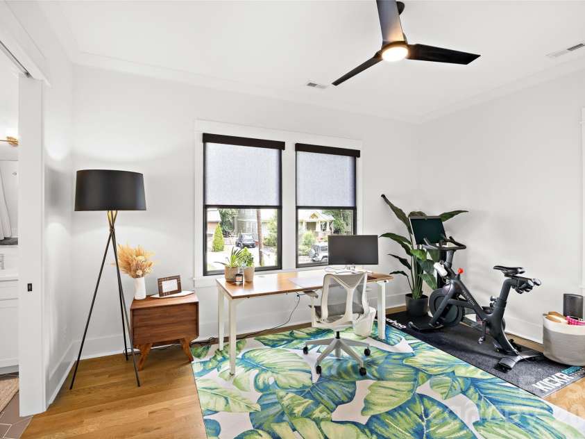 433 Atherton Street, Charlotte, NC 28203.  MLS# CAR4388968, YatesRealty ID 29096. 