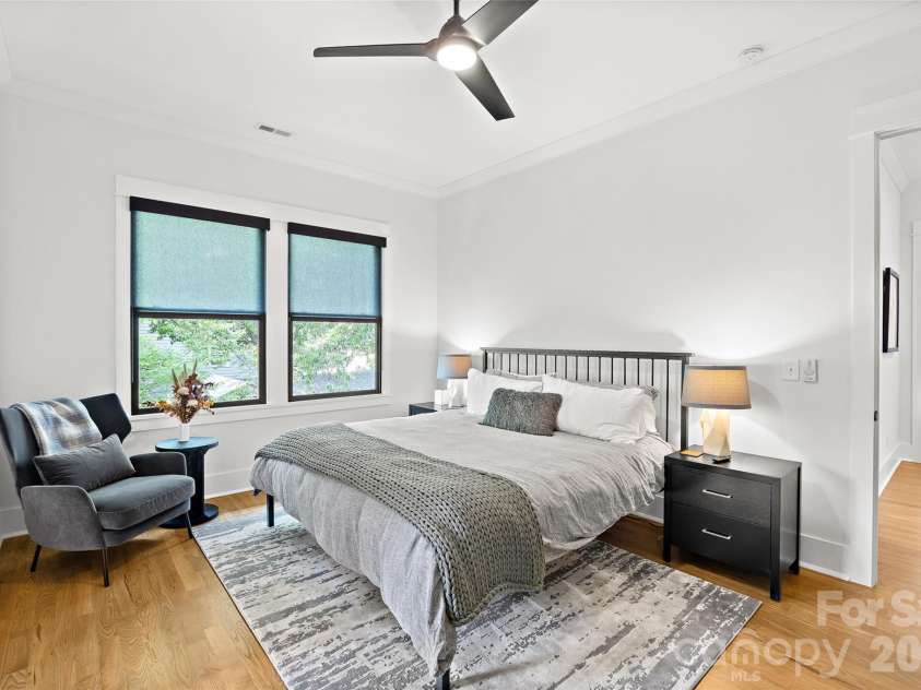433 Atherton Street, Charlotte, NC 28203.  MLS# CAR4388968, YatesRealty ID 29096. 
