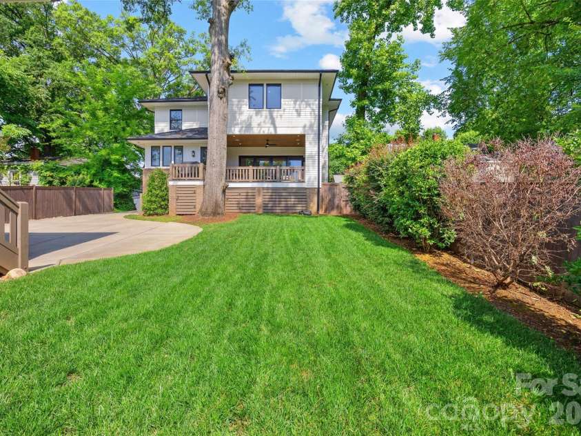 433 Atherton Street, Charlotte, NC 28203.  MLS# CAR4388968, YatesRealty ID 29096. 
