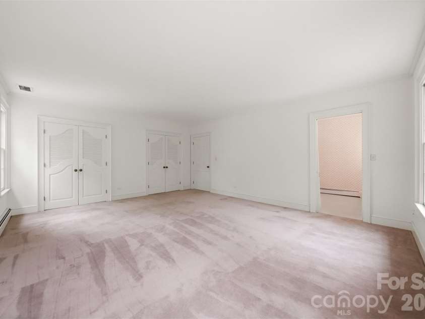 1811 5th Street, Hickory, NC 28601.  MLS# CAR4387269, YatesRealty ID 29097. Primary Bedroom