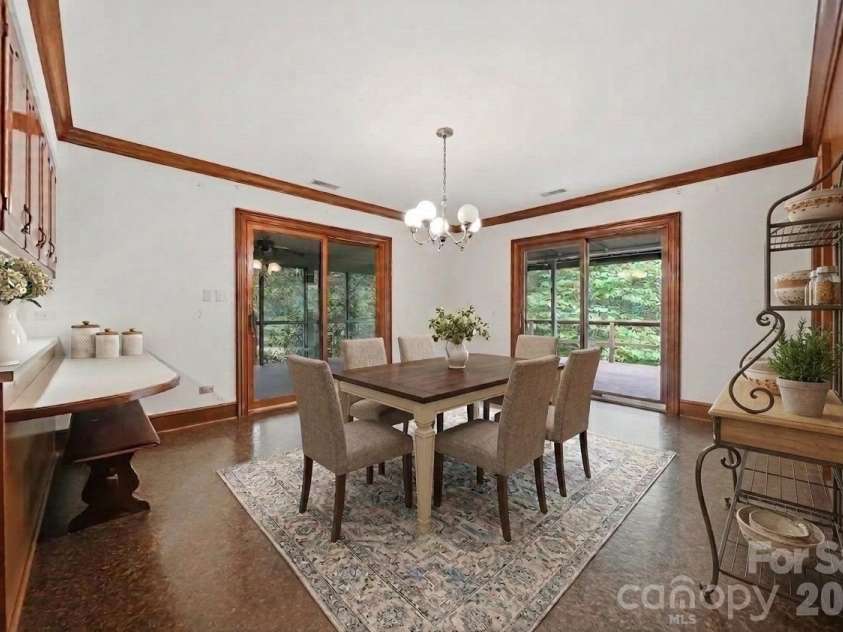 1811 5th Street, Hickory, NC 28601.  MLS# CAR4387269, YatesRealty ID 29097. Virtually Staged