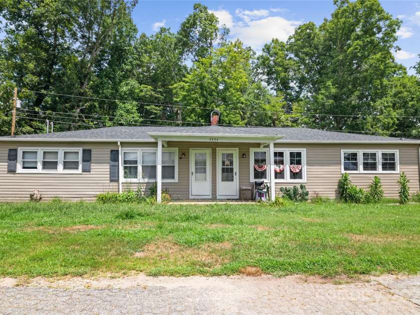 3354 Clay Apartments Court, Lenoir, NC 28645.  MLS# CAR4284516, YatesRealty ID 29097. 