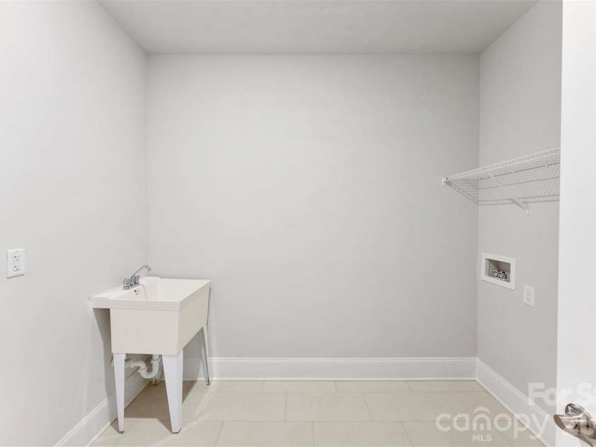 409 Newstyle Way, Gastonia, NC 28056.  MLS# CAR4389193, YatesRealty ID 29099. 