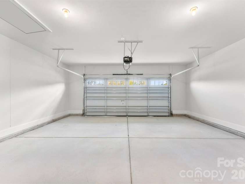 409 Newstyle Way, Gastonia, NC 28056.  MLS# CAR4389193, YatesRealty ID 29099. 