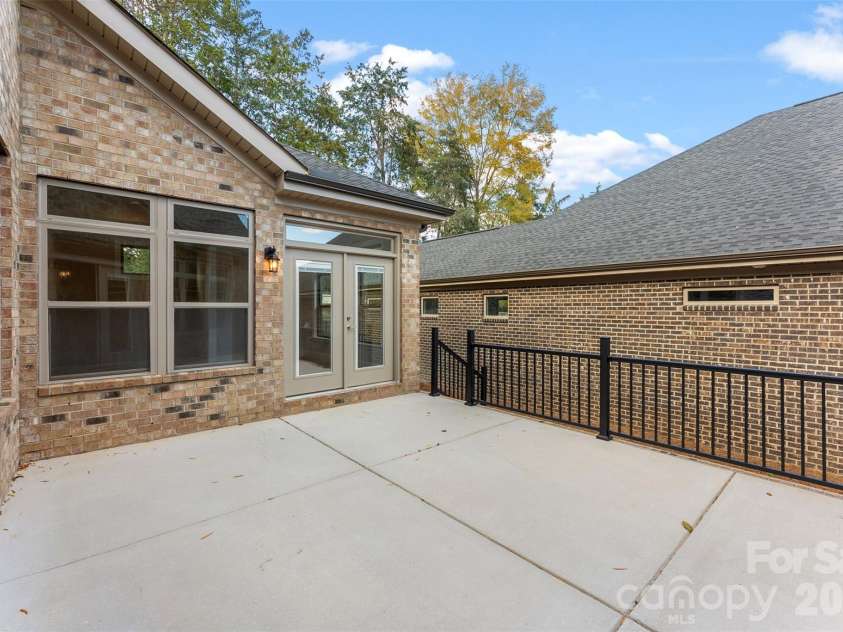 409 Newstyle Way, Gastonia, NC 28056.  MLS# CAR4389193, YatesRealty ID 29099. 