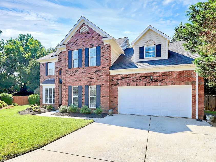 8808 Orchid Place, Charlotte, NC 28277.  MLS# CAR4284030, YatesRealty ID 29099. 