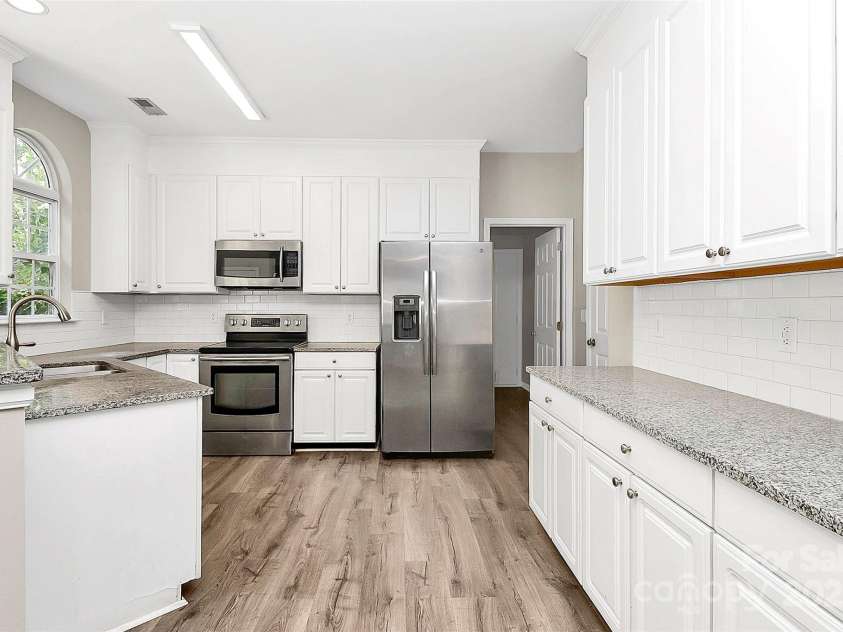 8808 Orchid Place, Charlotte, NC 28277.  MLS# CAR4284030, YatesRealty ID 29099. 