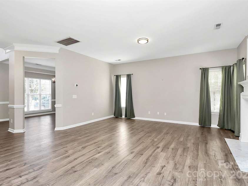 8808 Orchid Place, Charlotte, NC 28277.  MLS# CAR4284030, YatesRealty ID 29099. 