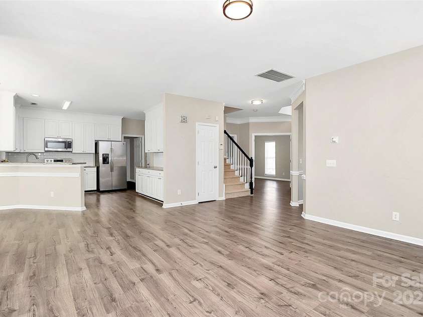 8808 Orchid Place, Charlotte, NC 28277.  MLS# CAR4284030, YatesRealty ID 29099. 