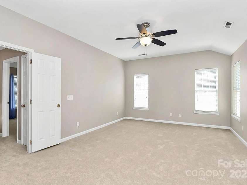 8808 Orchid Place, Charlotte, NC 28277.  MLS# CAR4284030, YatesRealty ID 29099. 