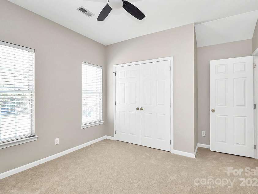 8808 Orchid Place, Charlotte, NC 28277.  MLS# CAR4284030, YatesRealty ID 29099. 