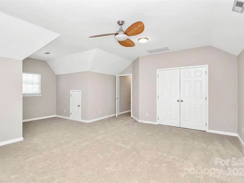 8808 Orchid Place, Charlotte, NC 28277.  MLS# CAR4284030, YatesRealty ID 29099. 