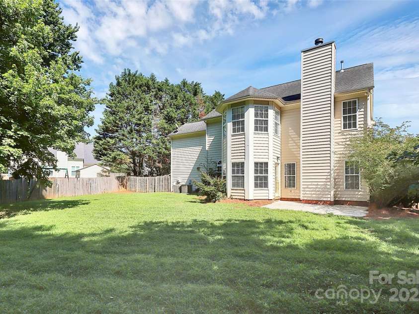 8808 Orchid Place, Charlotte, NC 28277.  MLS# CAR4284030, YatesRealty ID 29099. 