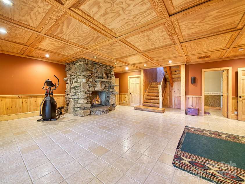 303 FLYING HAWK Road, Waynesville, NC 28786.  MLS# CAR4203494, YatesRealty ID 291. 