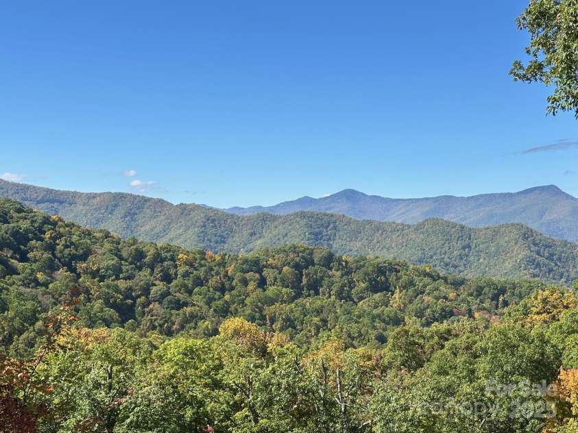 551 Macallan Drive, Waynesville, NC 28786.  MLS# CAR4305546, YatesRealty ID 291. 